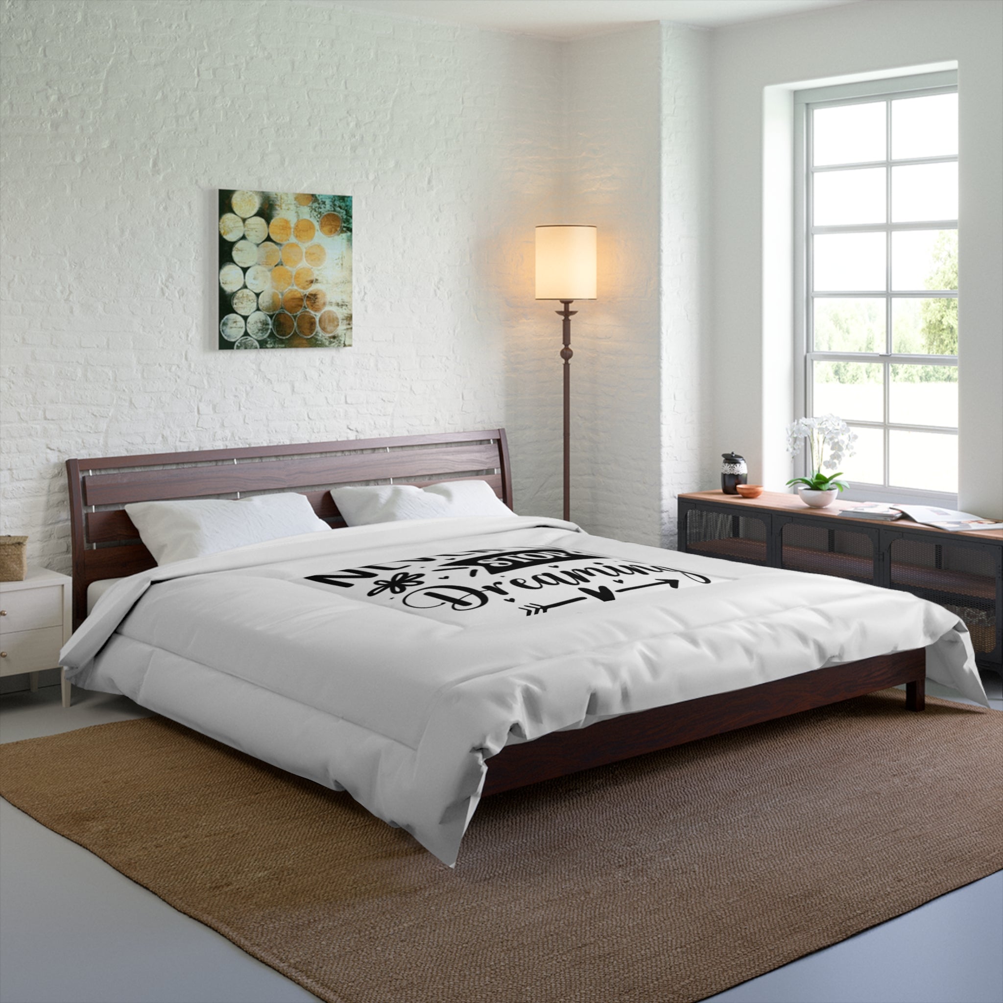 Inspirational Comforter - 'Never Stop Dreaming' Design for Cozy Bedrooms